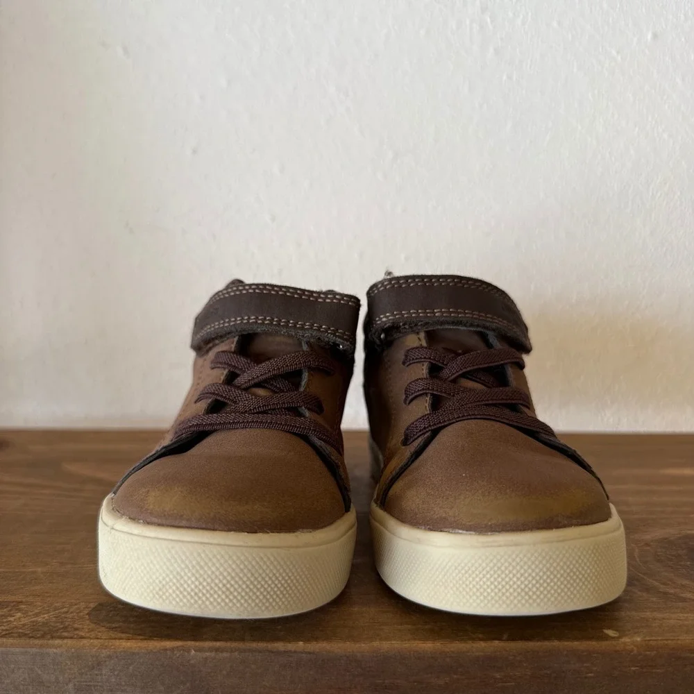 OshKosh B'gosh Brown High Top Sneakers Toddler Boys Hook Loop Size 10M